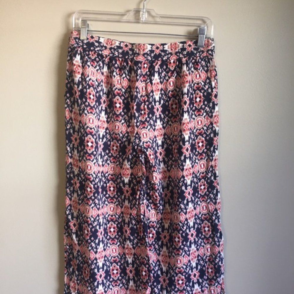 Lucy & Laurel medium cropped stretchy pants